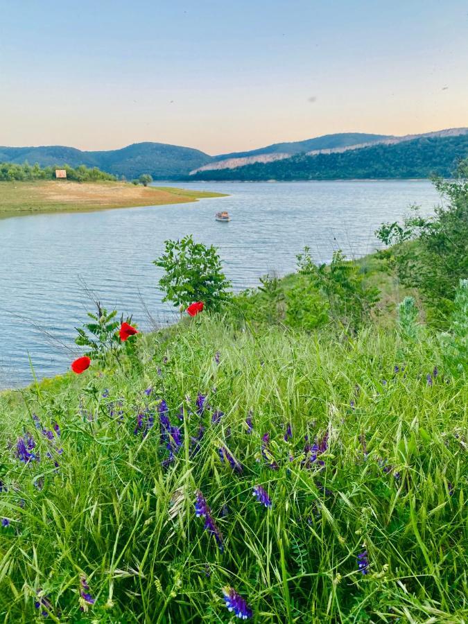 Caravans 10 Min To Tsonevo Lake & 35 Min To Black Sea Экстерьер фото